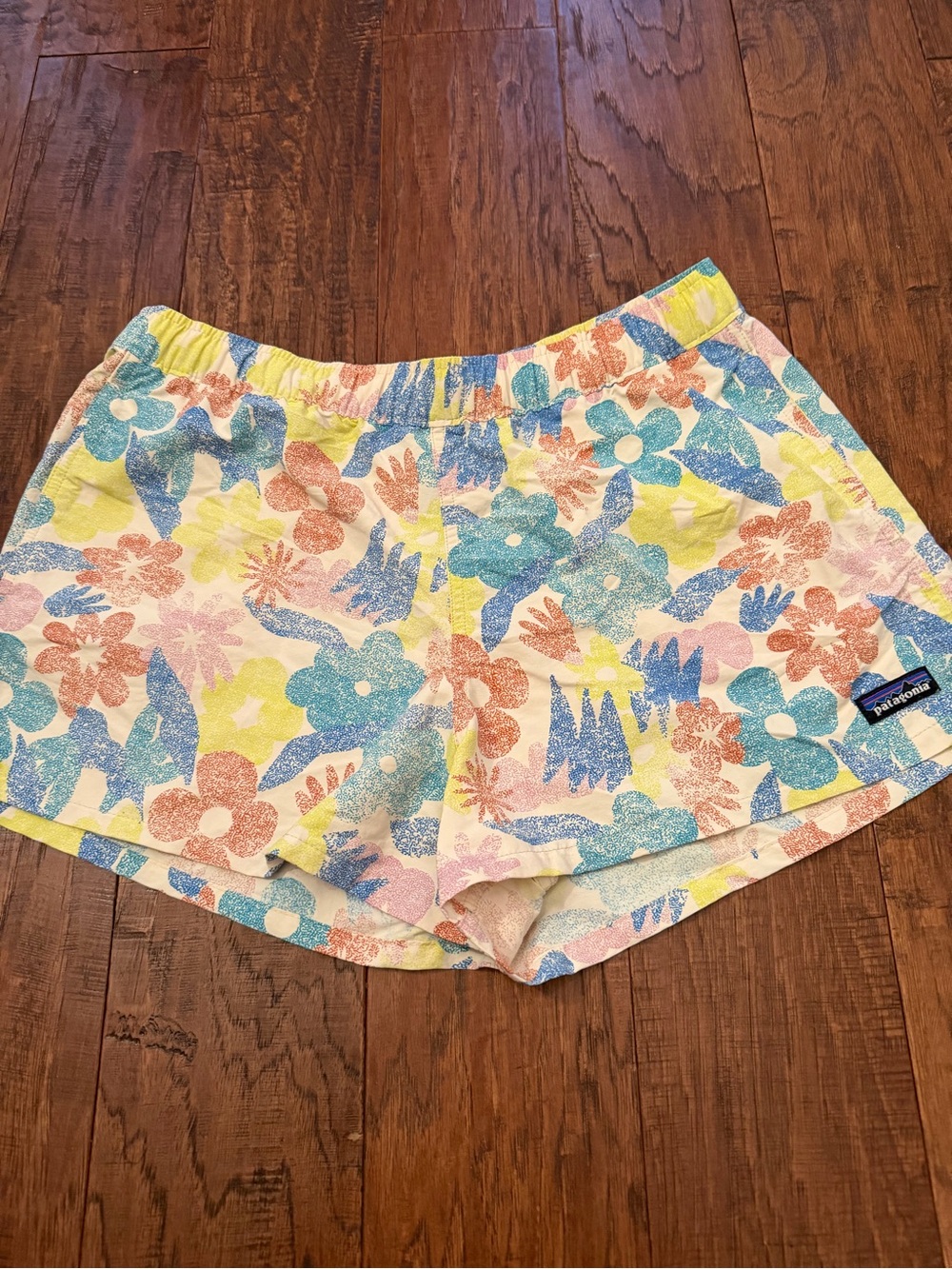Women’s Patagonia Barely Baggies Shorts - Picture 3 of 14